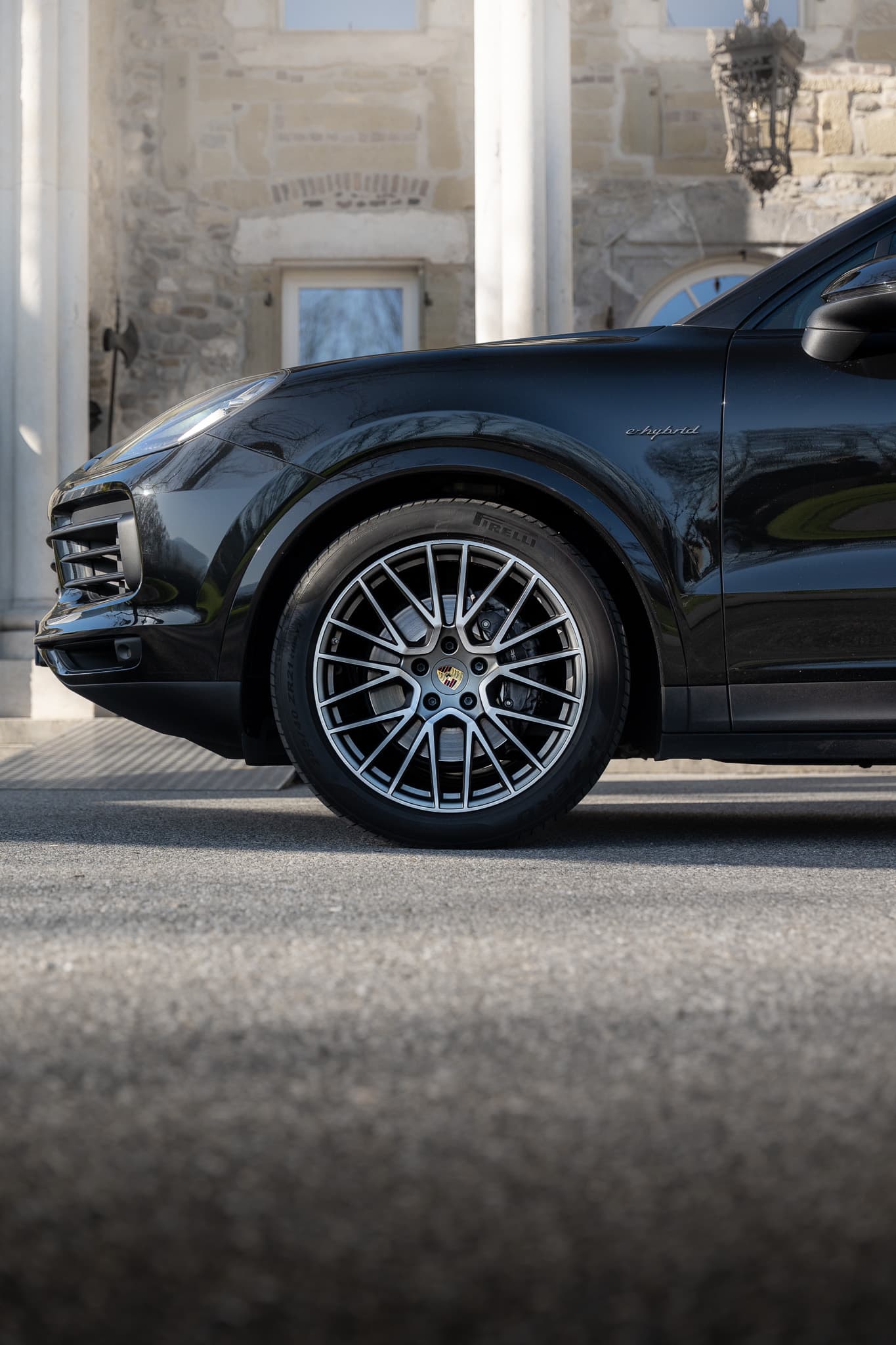 Porsche Cayenne — photo 5